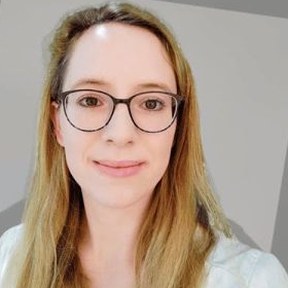 Carina Gerlach, Gründerin Pelveasy